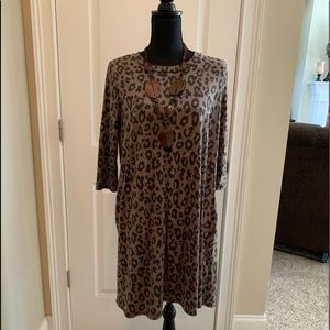 Leopard Half Sleeve Short Maxi with Pockets
